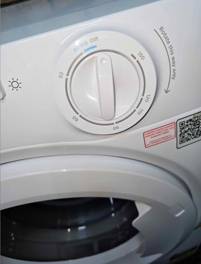 Westinghouse Dryer 4.5kg Like New