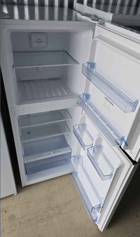 TCL Fridge Freezer 198L