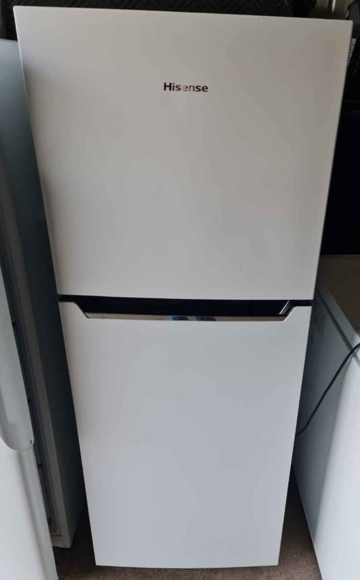 Hisense 230L Top Mount Fridge White