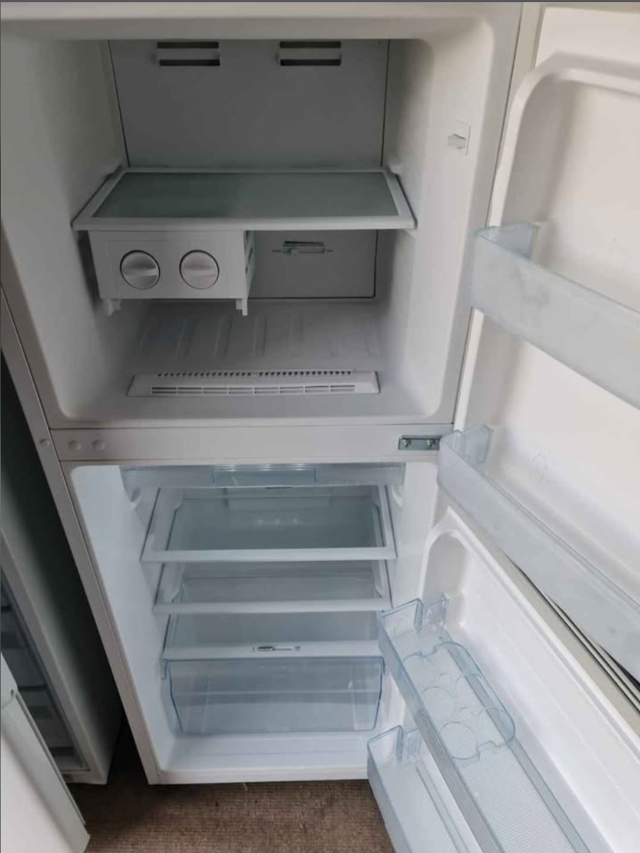 Hisense 230L Top Mount Fridge White