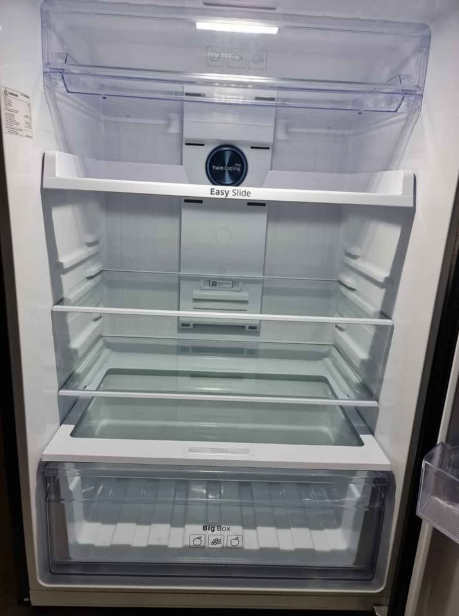 Samsung 533L Black Top Mount Fridge