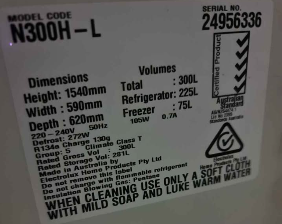 Kelvinator 300L Top Mount Fridge