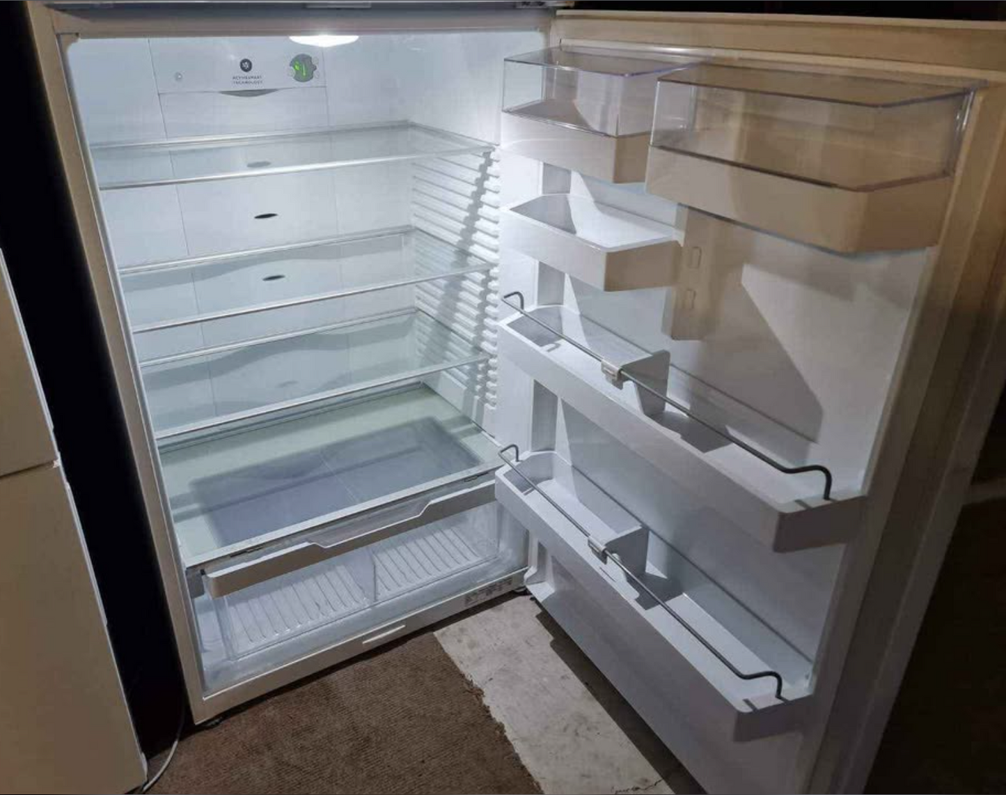Fisher Paykel 517L Top Mount Fridge