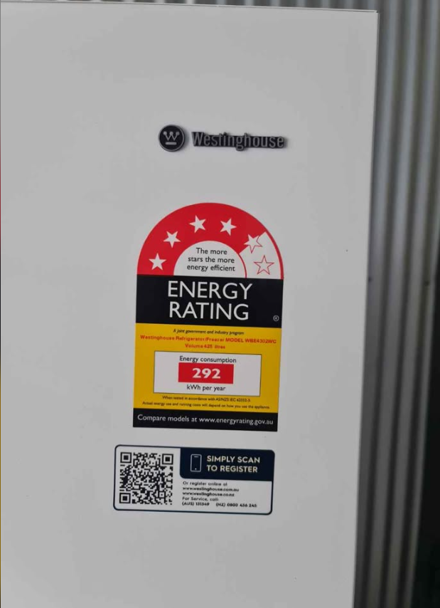 Westinghouse Near New 430 L Bottom Mount White