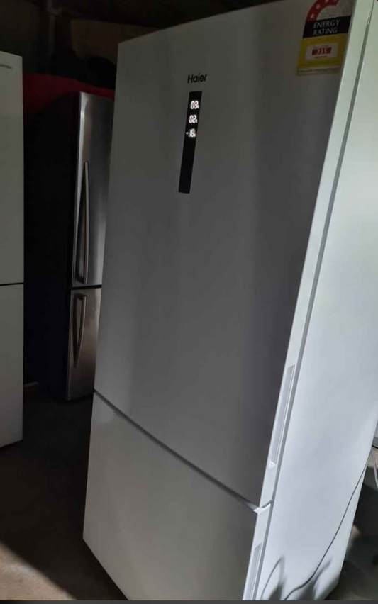 Haier 450L with water dispenser