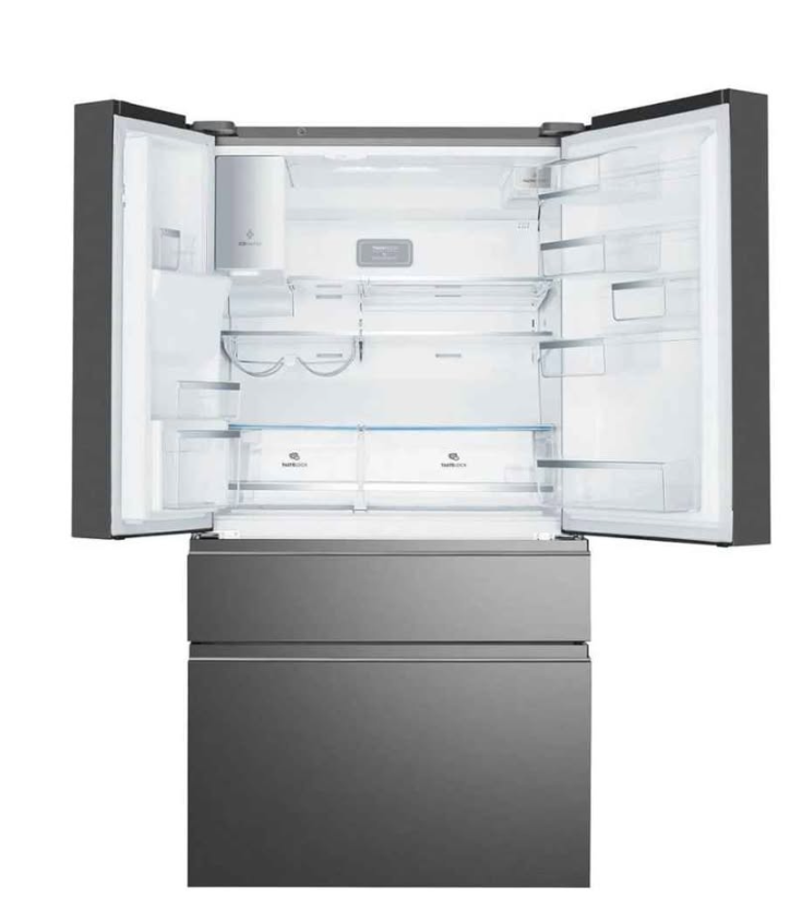 Electrolux 689L Ice/Water Plumbed Fridge Freezer