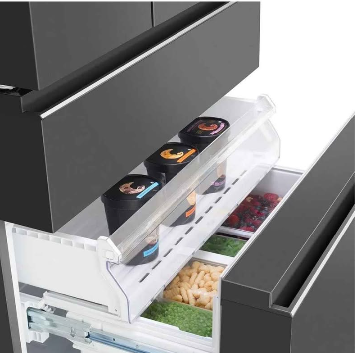 Electrolux 689L Ice/Water Plumbed Fridge Freezer