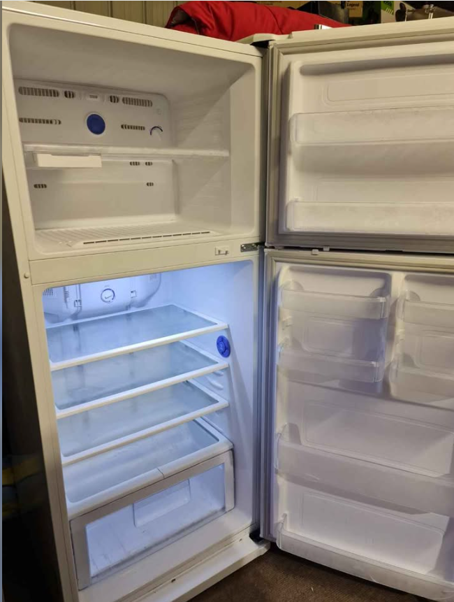Samsung 434L fridge Freezer