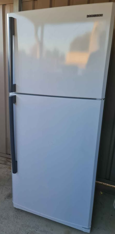 Samsung 434L fridge Freezer