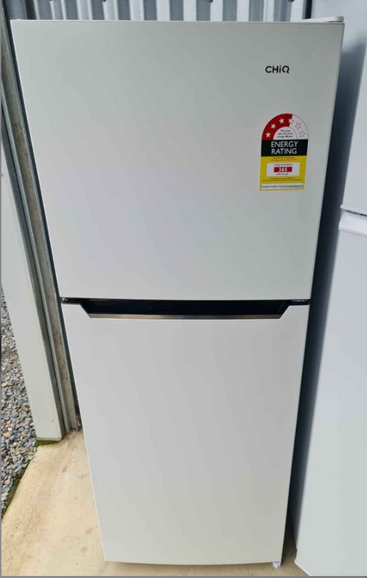 Chiq 216L fridge freezer