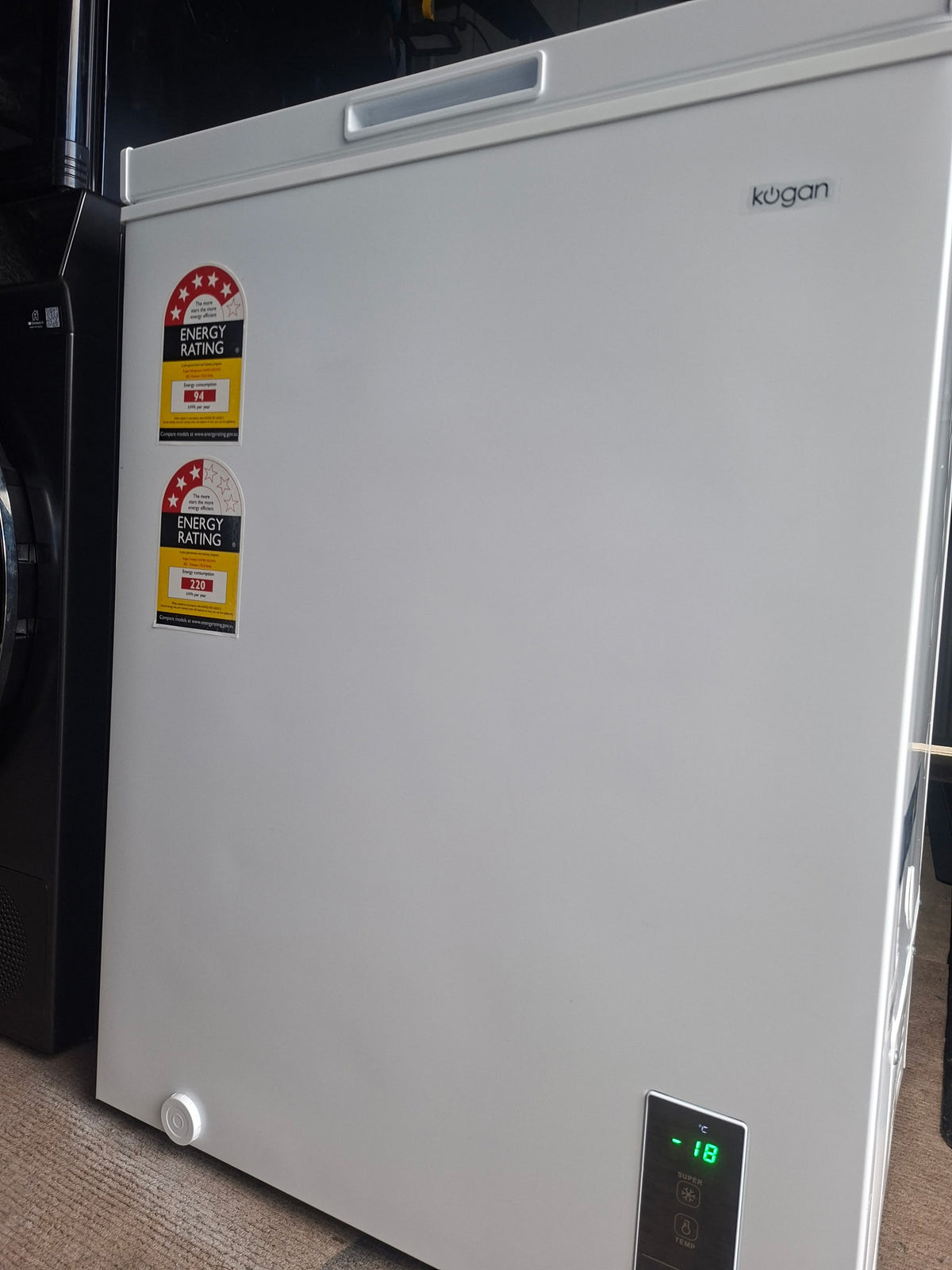 Kogan Hybrid Chest Freezer 142L