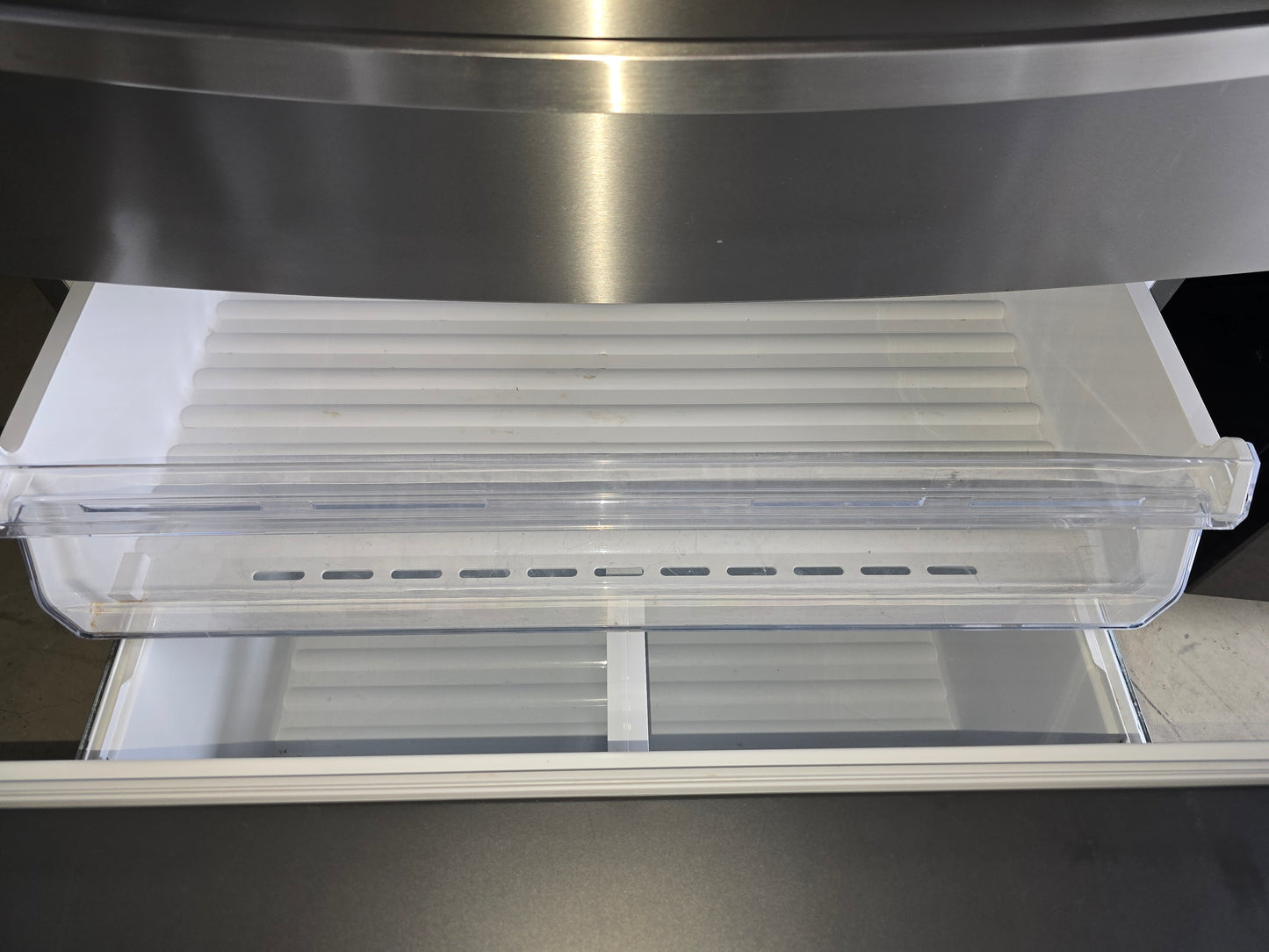 Westinghouse 681L Ice/ Water Fridge