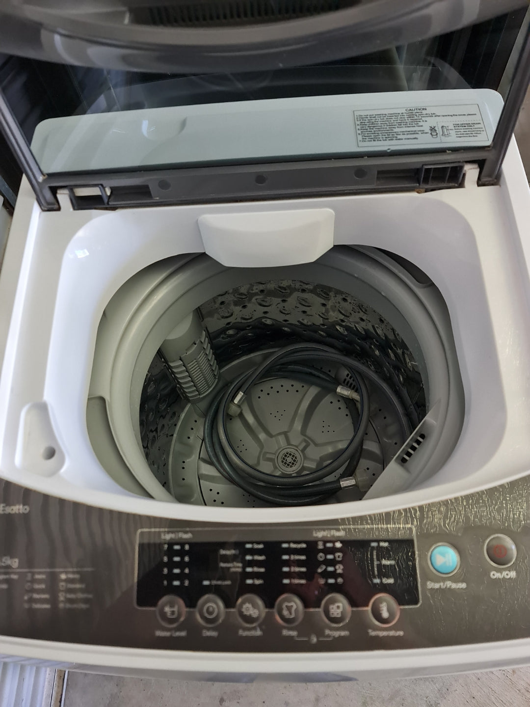 Esatto Near New 5.5kg Top Load Washer