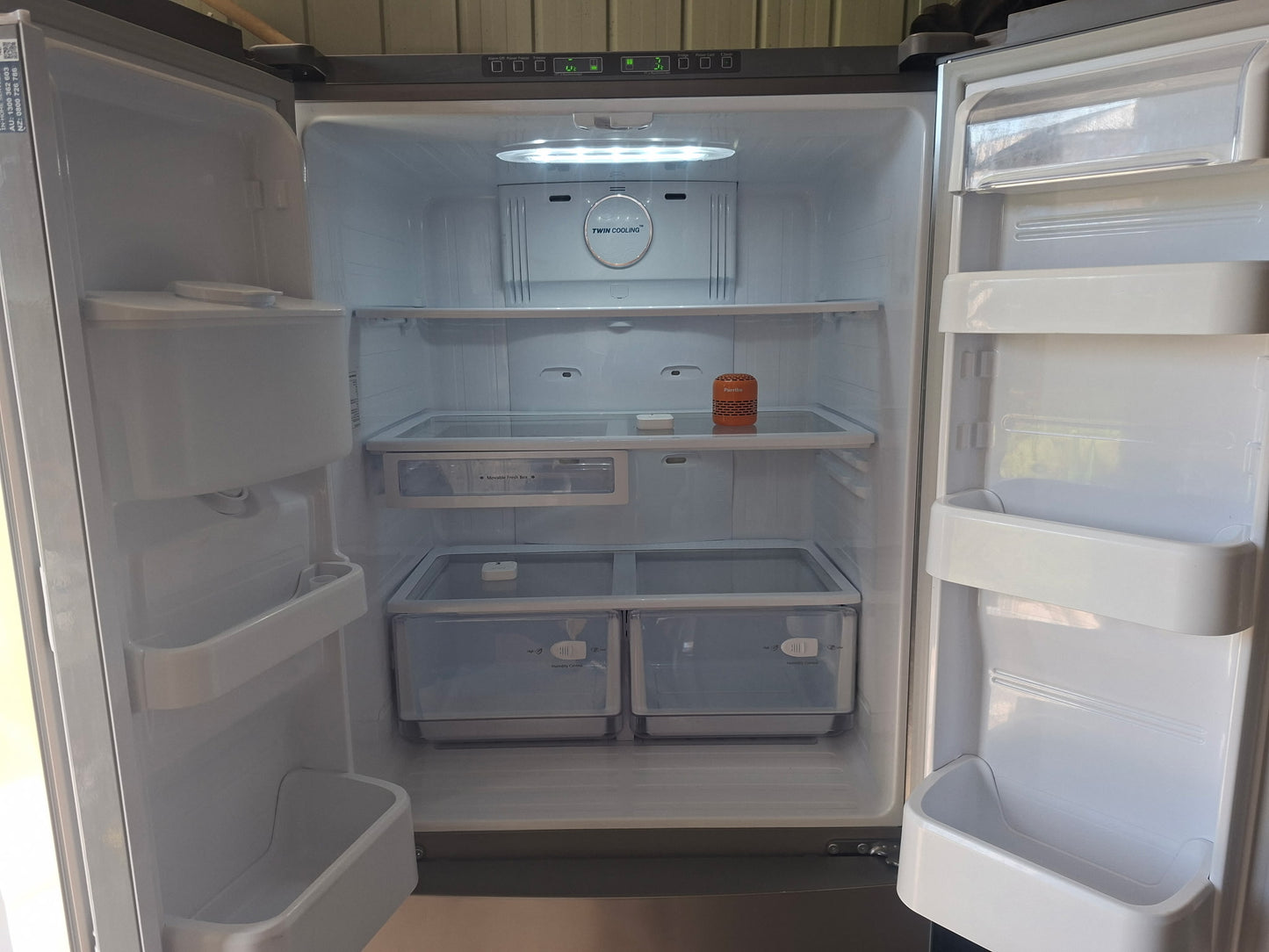 Samsung 532L w/water dispenser