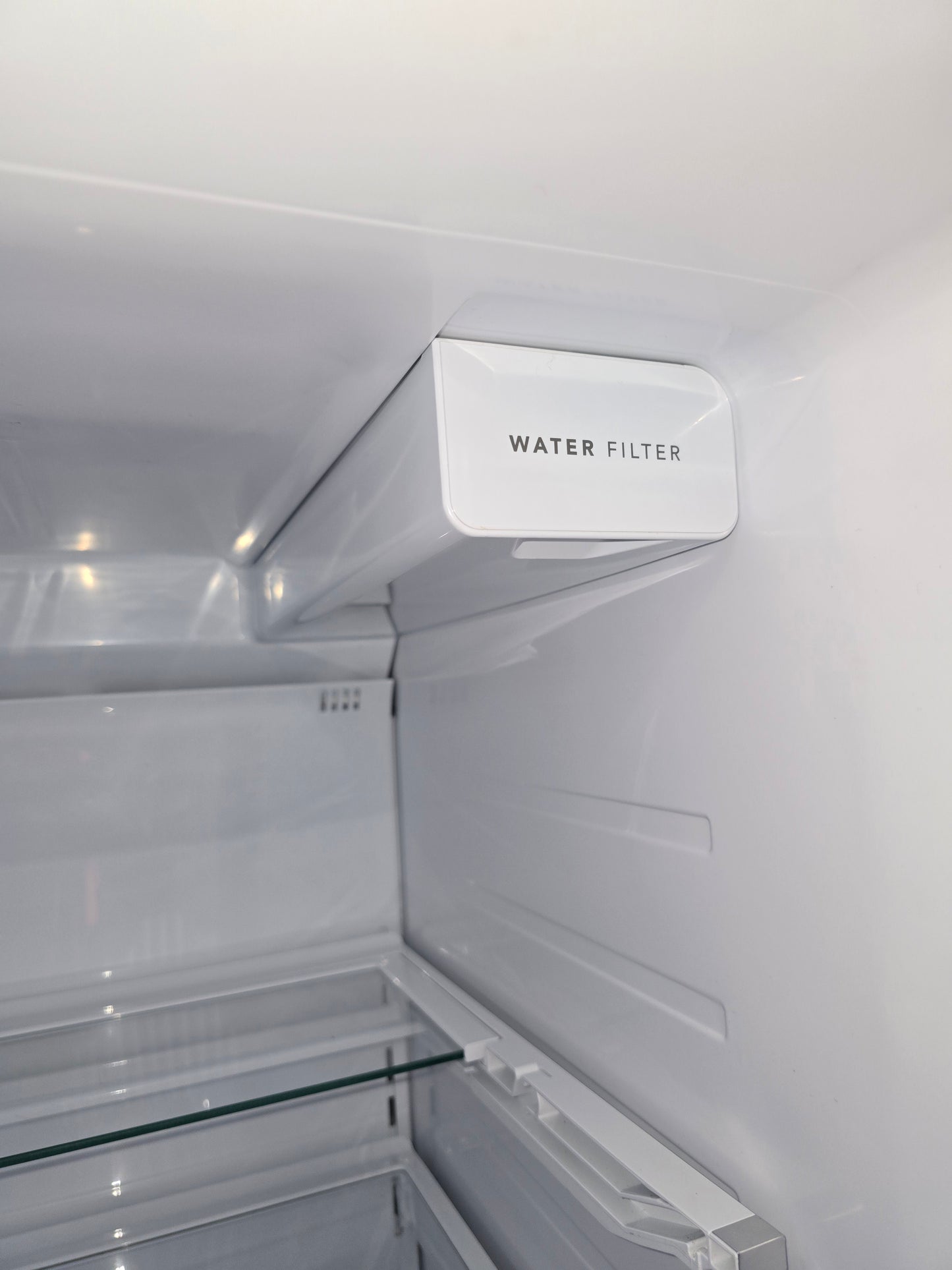 Westinghouse 681L Ice/ Water Fridge