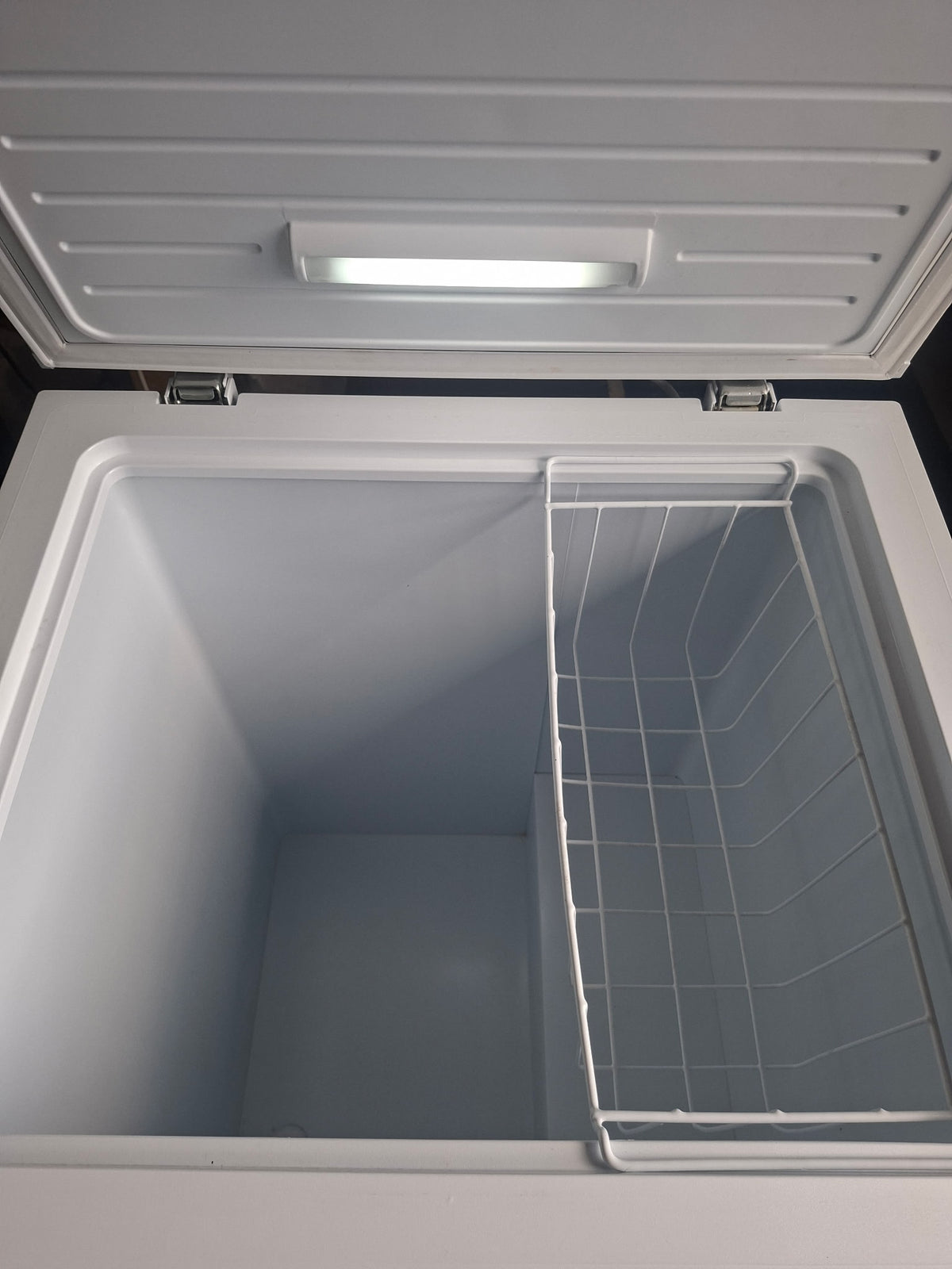 Kogan Hybrid Chest Freezer 142L