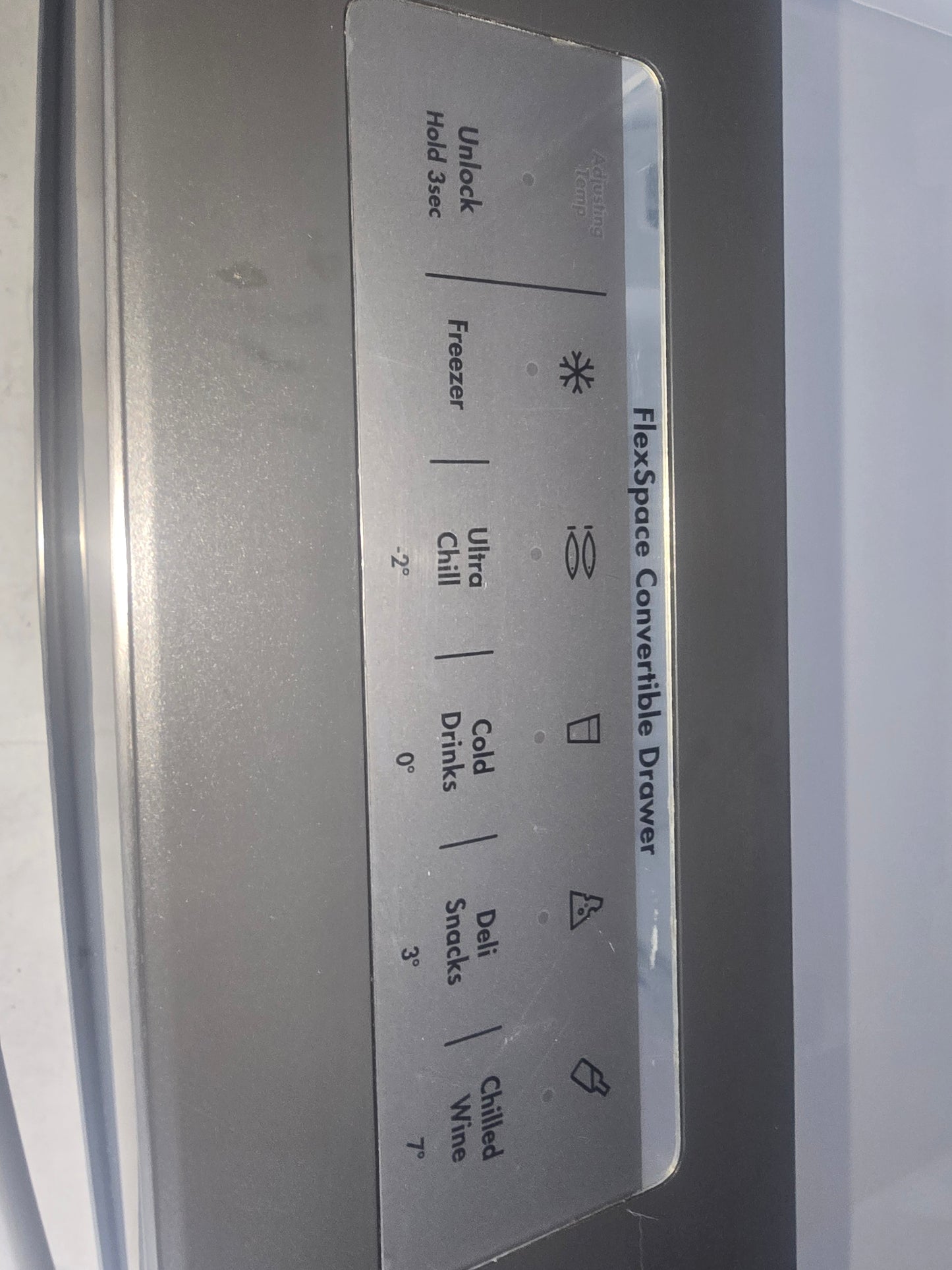 Westinghouse 681L Ice/ Water Fridge