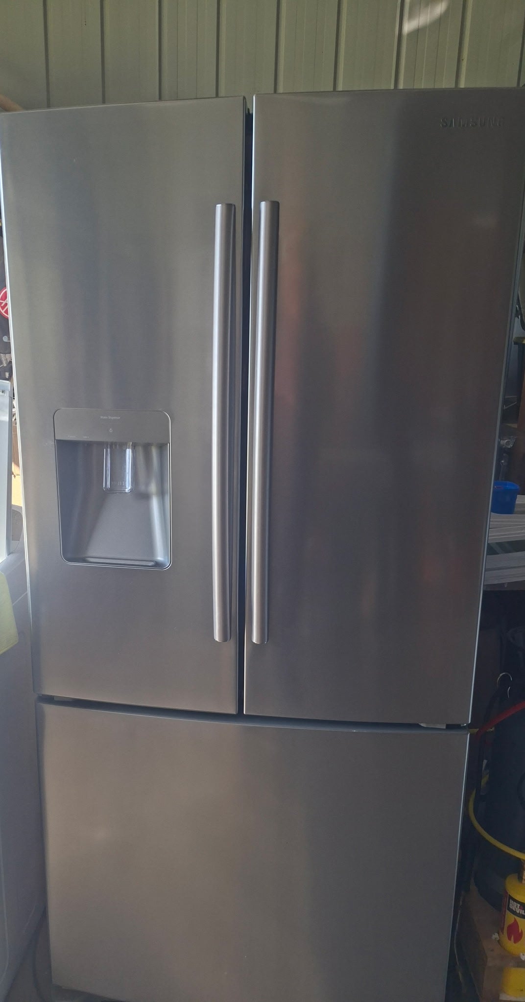 Samsung 532L w/water dispenser