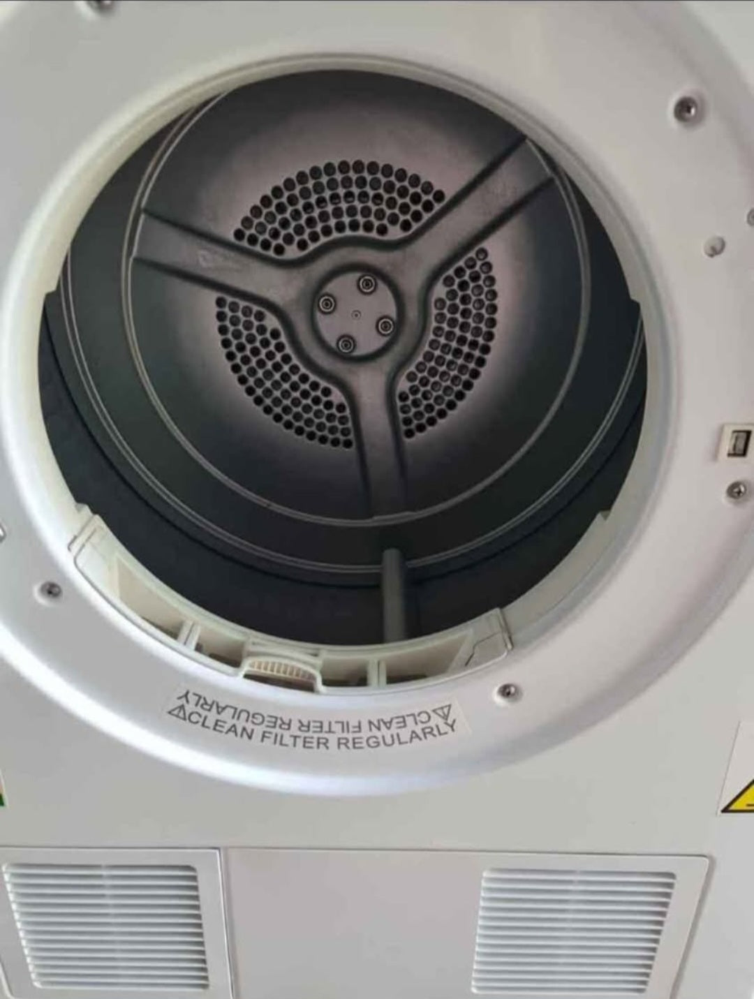 Near New Haier 4kg Dryer Vented