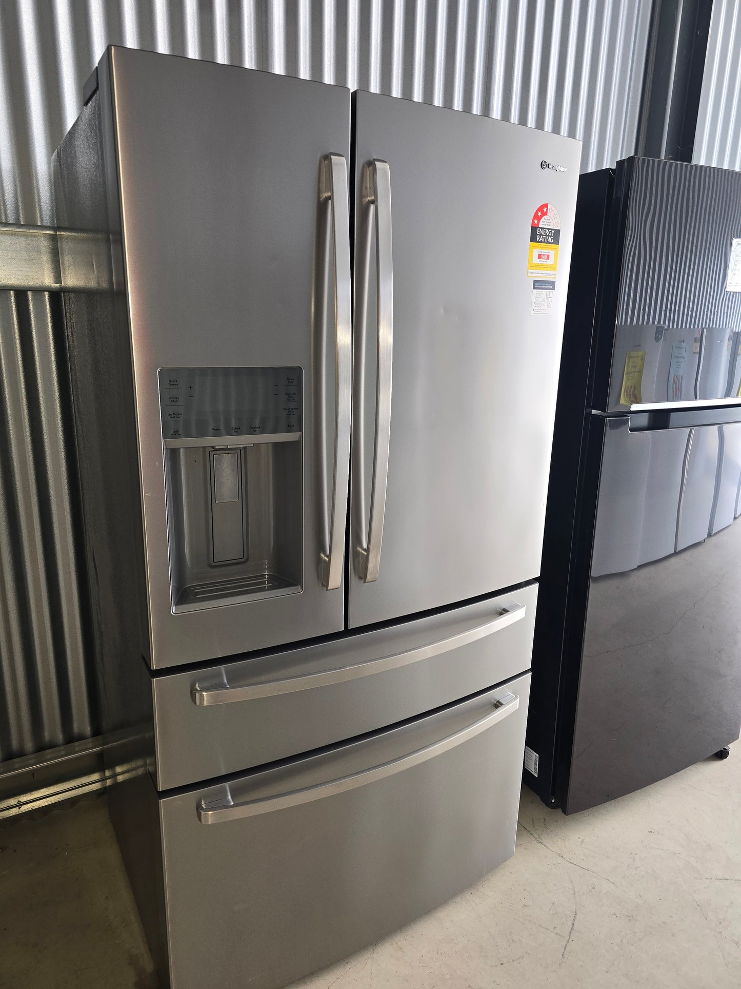 Westinghouse 681L Ice/ Water Fridge