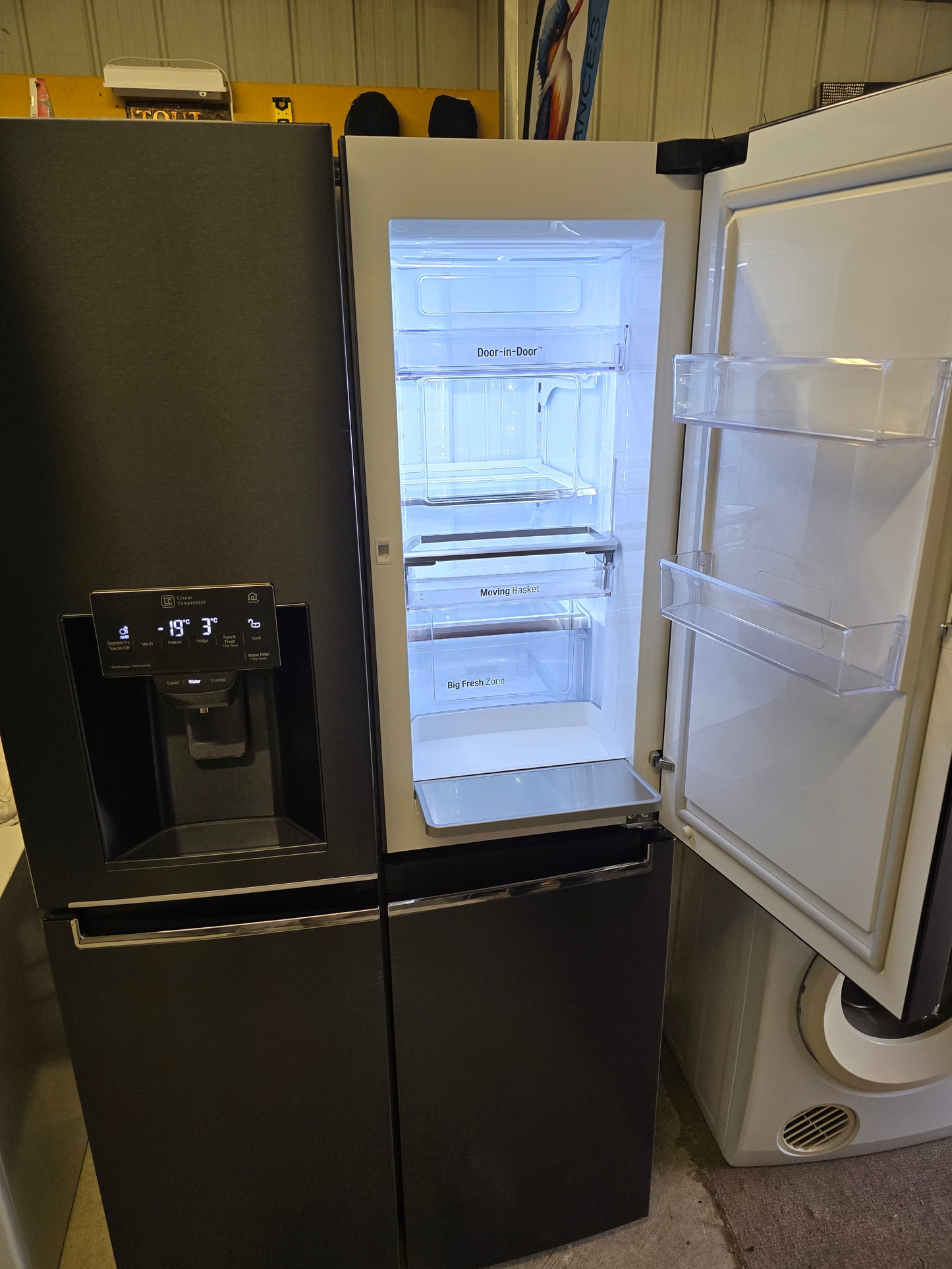 Lg quad door w/ ice&water 708L